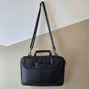 Insignia Unisex Laptop Sleeve Bag for 15.6" Laptop - Black Two Zipper Pockets
